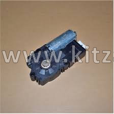 МОТОР ПРИВОДА ШТОРКИ ЛЮКА Xcite X-Cross 7  603000065AA